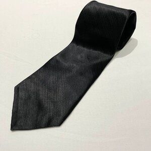 Trump Arrow Tie Black Solid Pattern 100% Silk Made In Canada Formal Business
